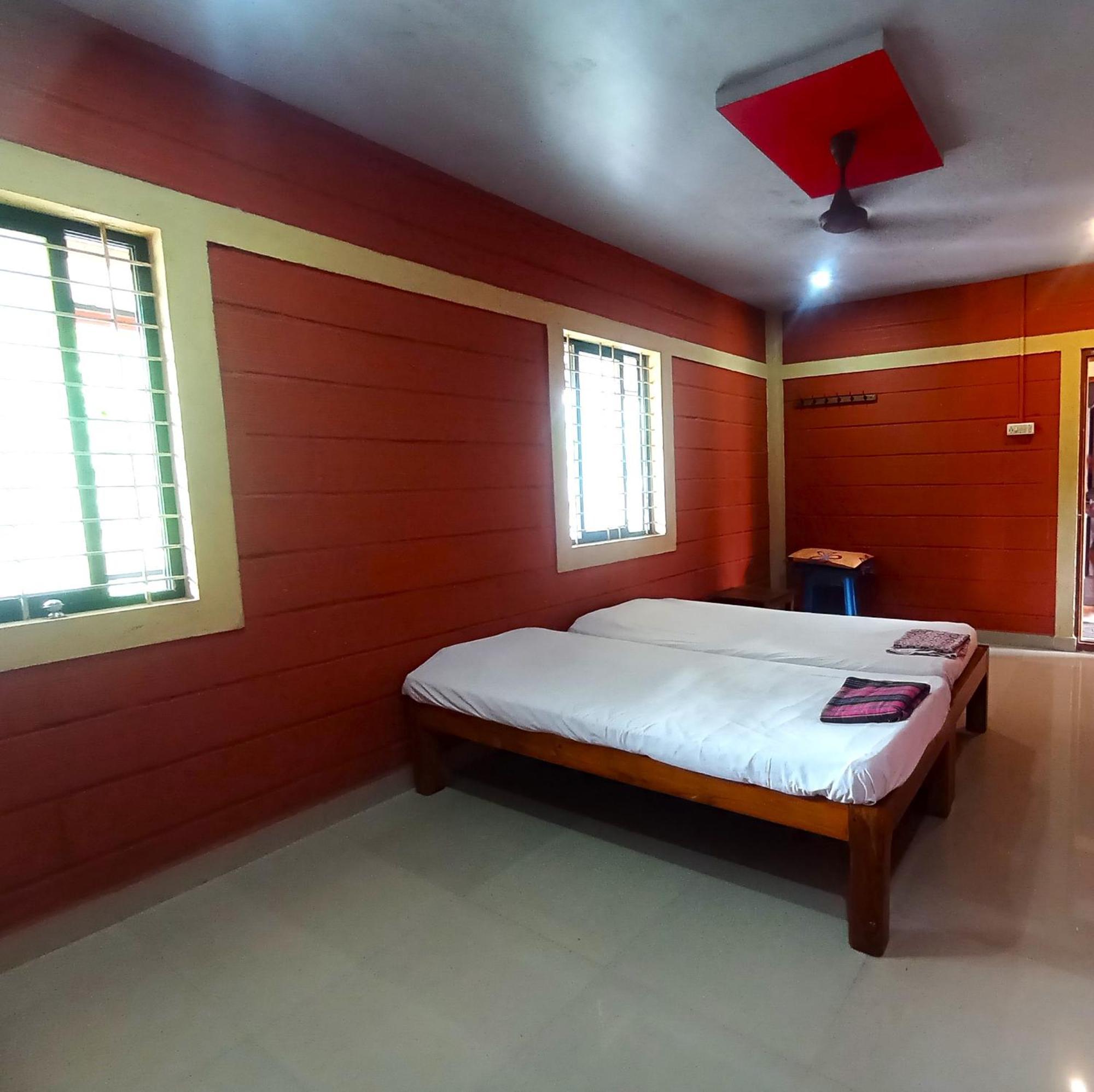 Prabhu Homestay Māvalli Exteriör bild