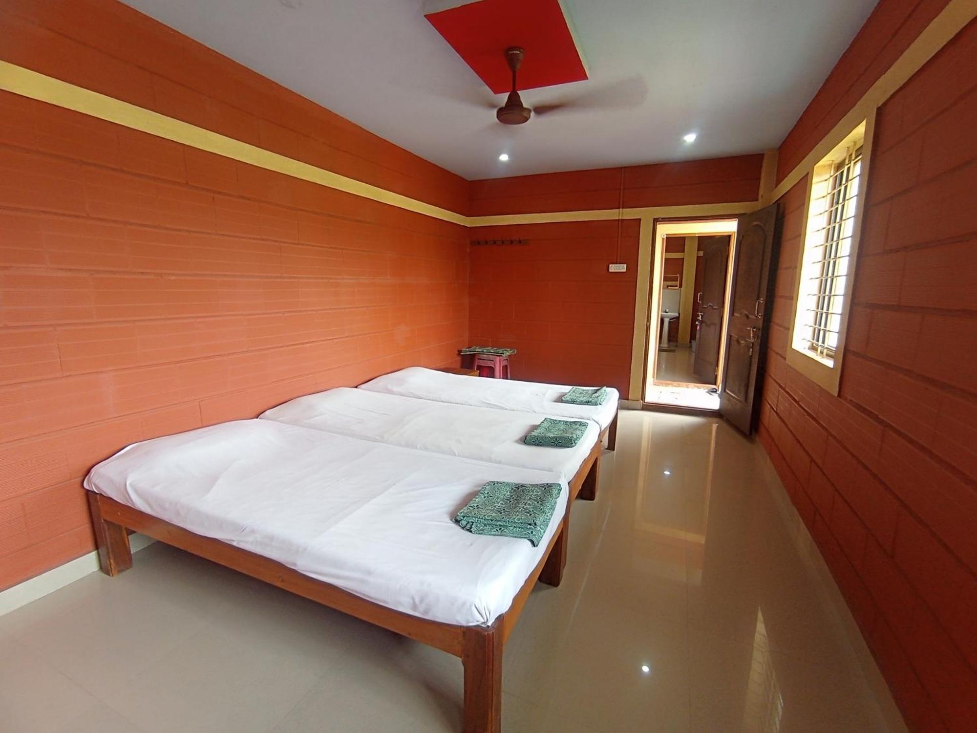 Prabhu Homestay Māvalli Exteriör bild